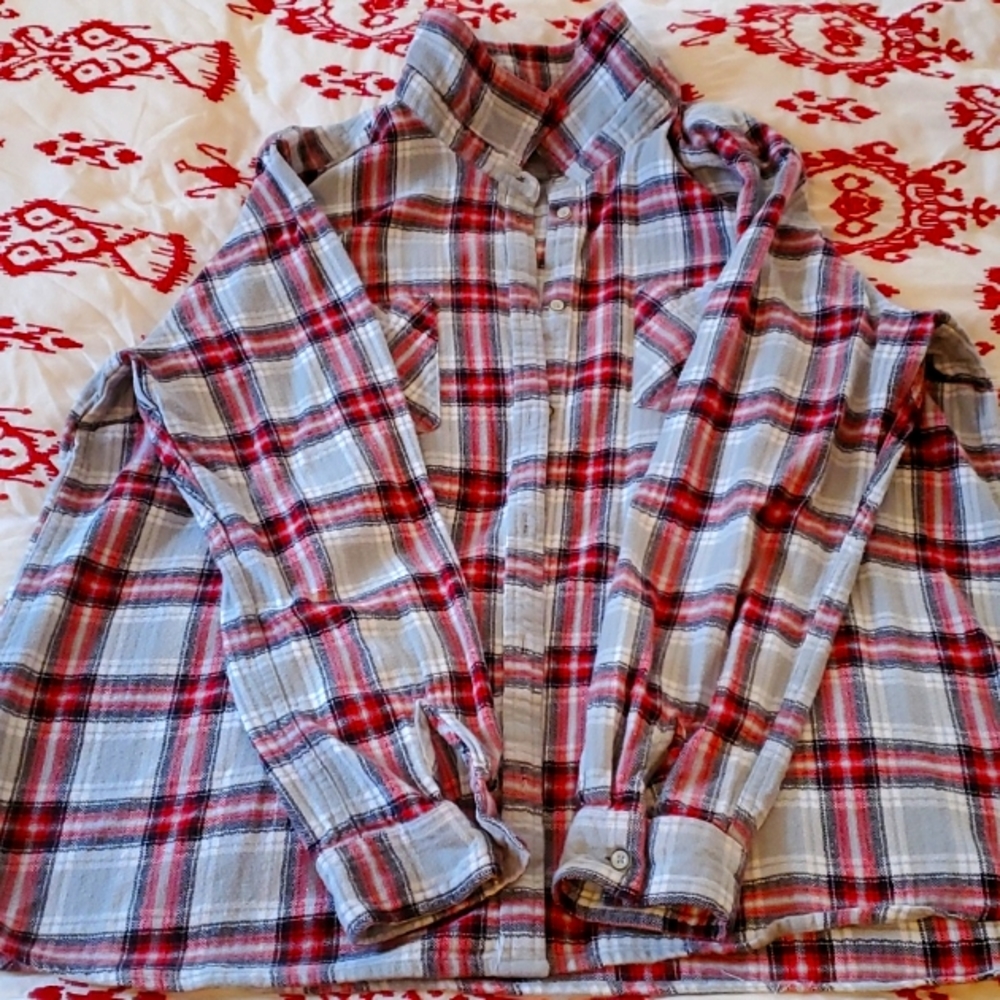Natural Reflection plaid long sleeve shirt.